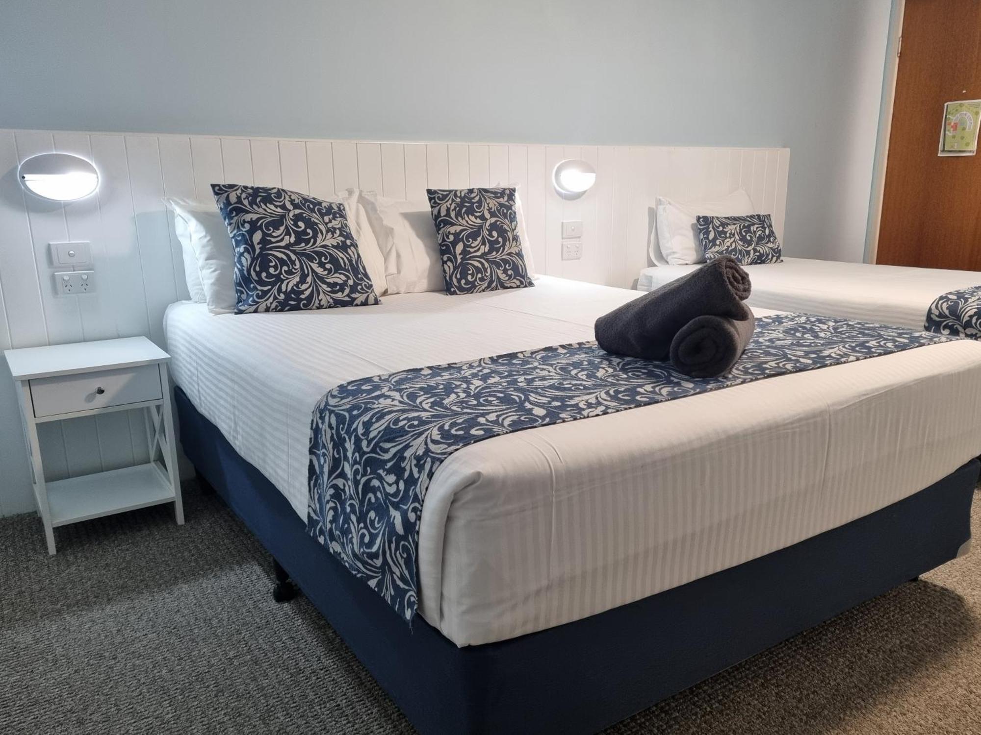 Bororen Koorawatha Homestead Motel מראה חיצוני תמונה