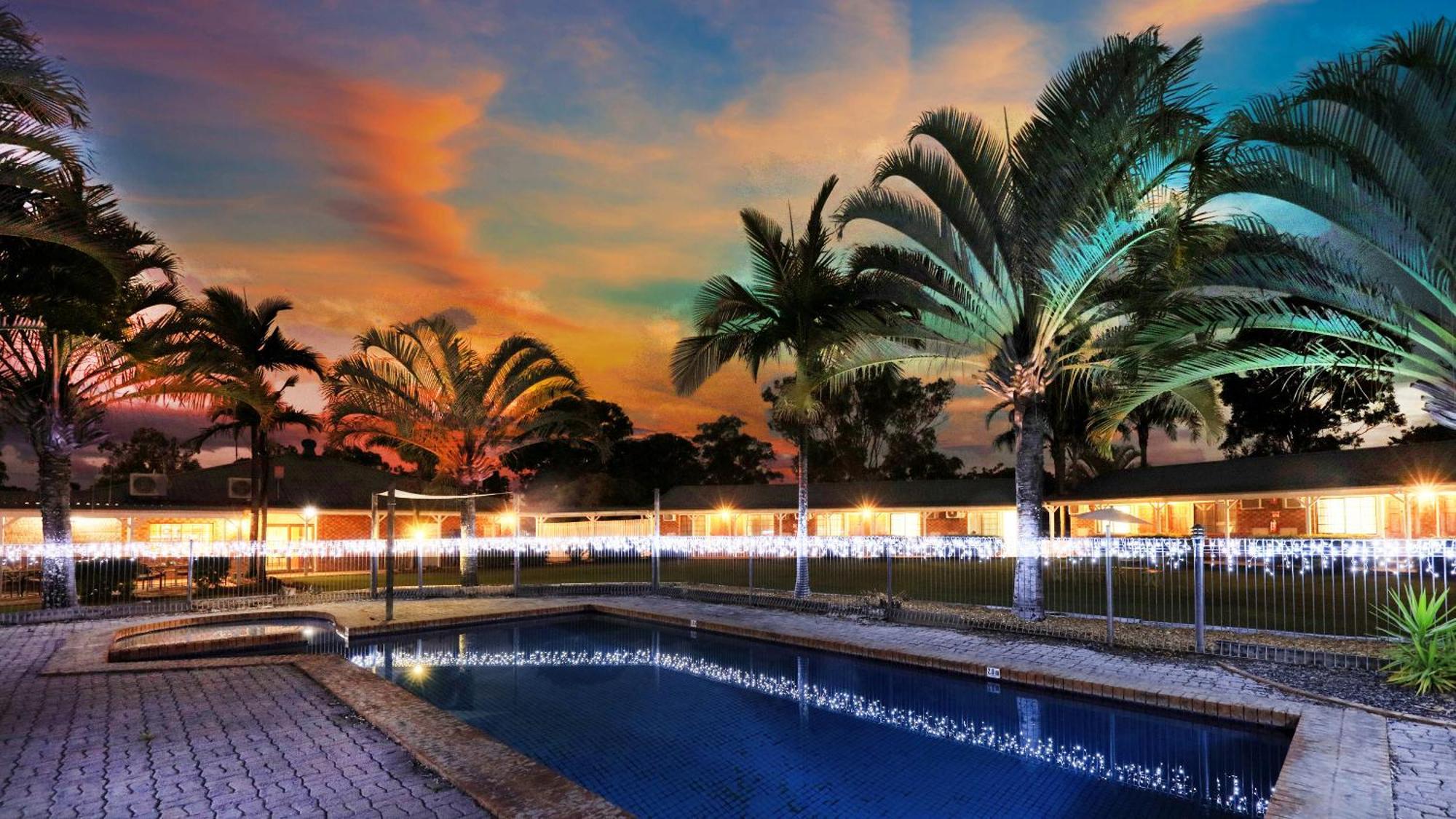 Bororen Koorawatha Homestead Motel מראה חיצוני תמונה